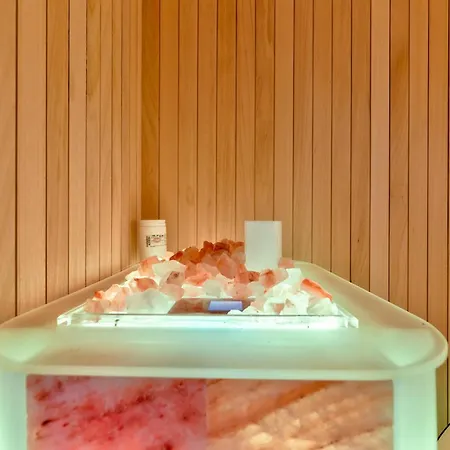 Golden Panorama & Wellness *
