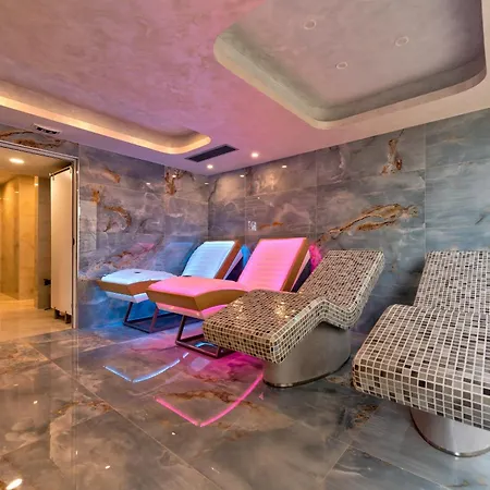 Golden Panorama & Wellness מלון דירות זלאטיבור