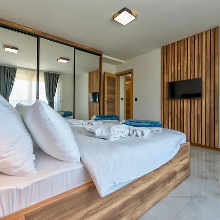 Aparthotel Golden Panorama & Wellness *