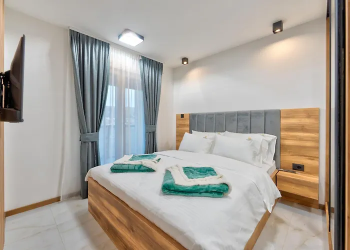 Golden Panorama & Wellness