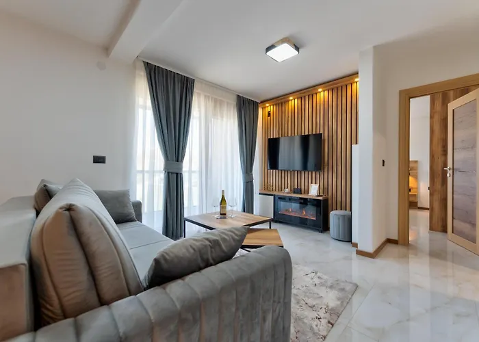 Golden Panorama & Wellness